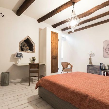 Residenza Turistica Di Via Delle Caiole 32 Viterbo 비테르보 외부 사진