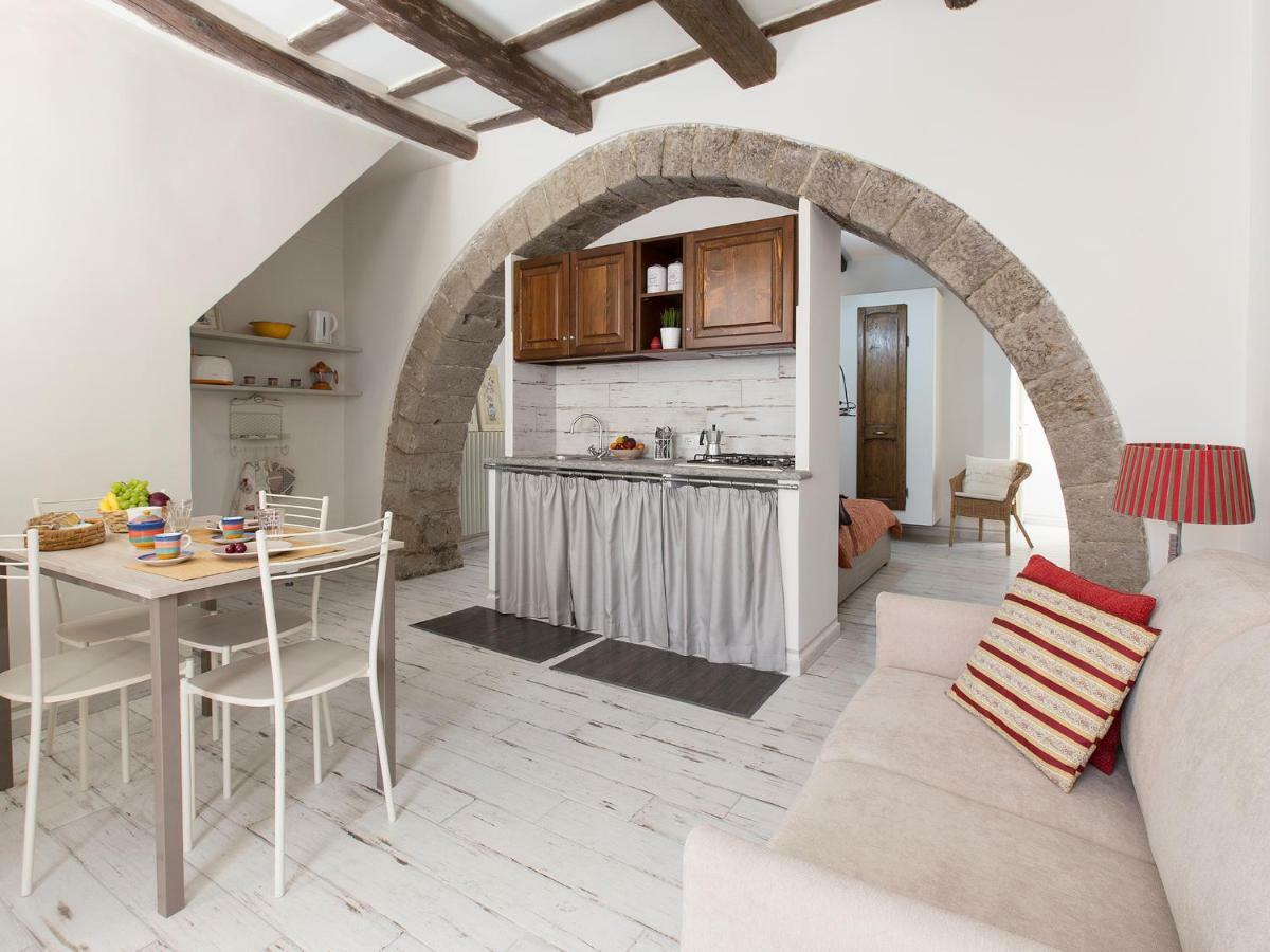 Residenza Turistica Di Via Delle Caiole 32 Viterbo 비테르보 외부 사진